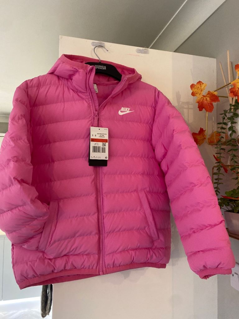 Winter puffer jackets brand new size large kids