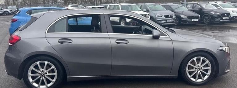 2019 Mercedes-Benz A-Class A180 Sport Executive 5dr Auto ++ 1 OWNER / NAV / CAMERA / ULEZ ++ HATC...