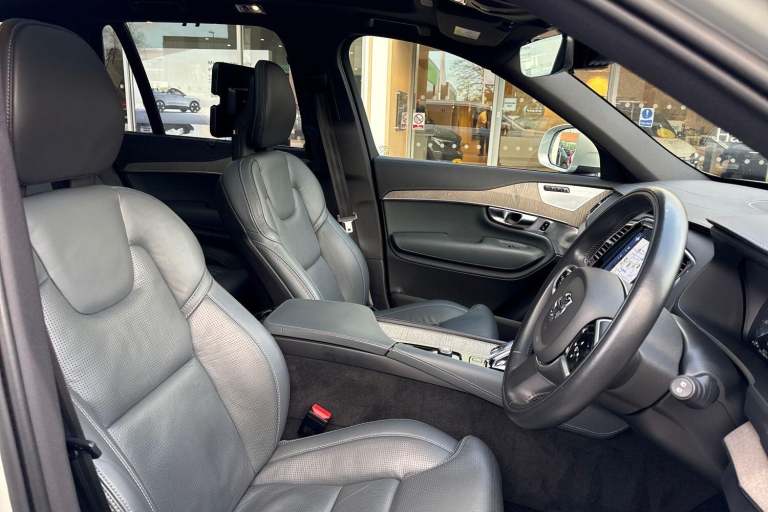 2022 Volvo XC90 2.0h T8 Recharge 18.8kWh Inscription Pro SUV 5dr Petrol Plug-in Hybrid Auto ESTAT...