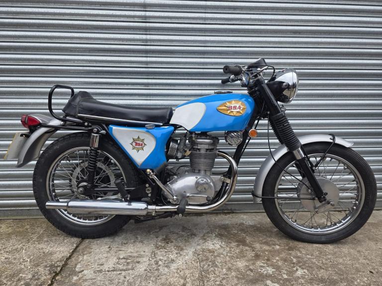 BSA B25 STARFIRE LOVLEY CONDITION RUNS MINT! PX C15 B40 SS TRIUMPH TR25 TRIALS 