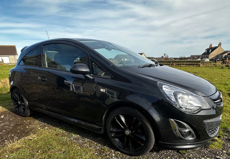 Vauxhall Corsa Black Edition, 2014.