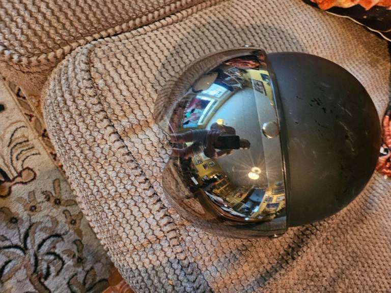 Crash helmet 