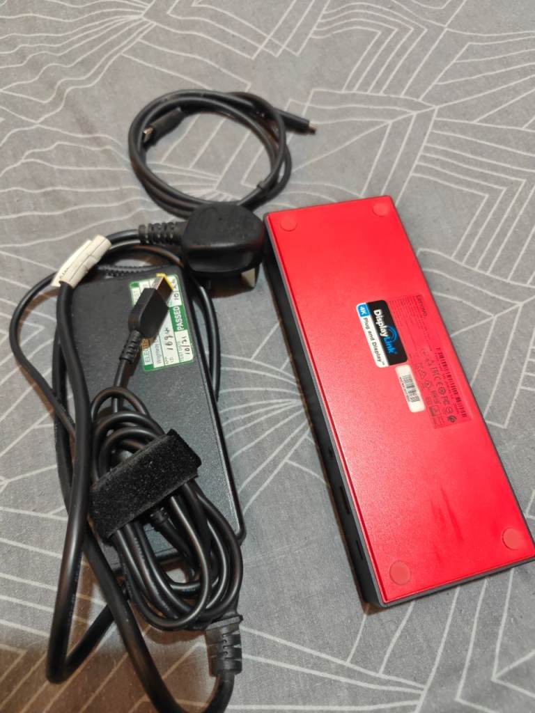 Lenovo ThinkPad Hybrid Dock unit 