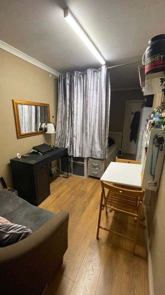 Studio Flat