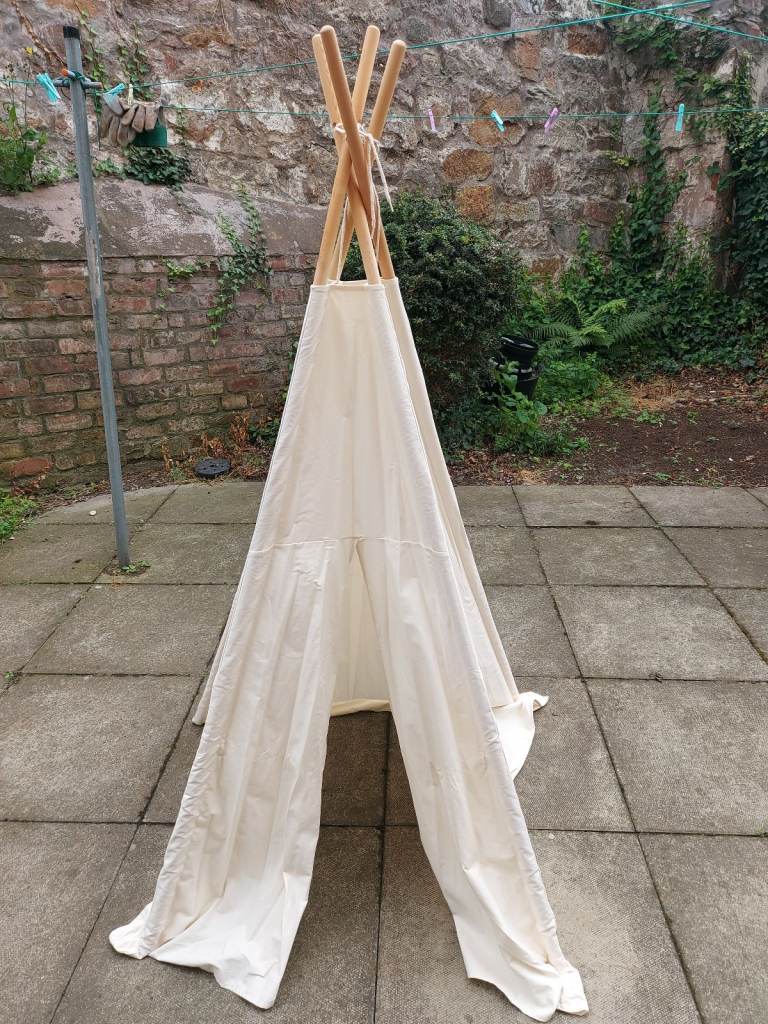 image for KIDS TEEPEE LACE WOOD INDIAN TENT