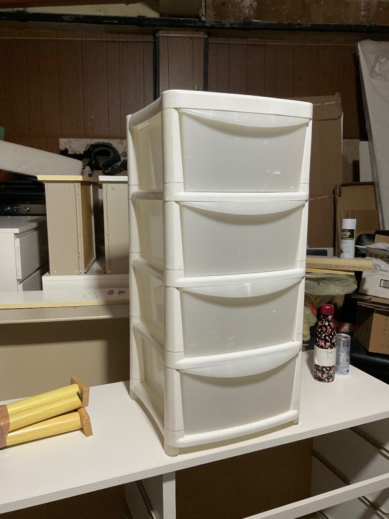 White plastic storage 4 drawers 
