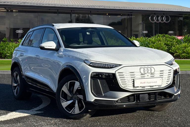 2025 Audi Q6 e-tron Q6 SUV S line e-tron performance  225,00 kW Estate ELECTRIC Automatic