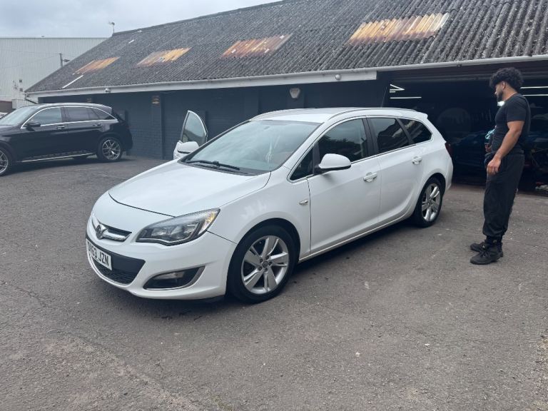 Vauxhall, ASTRA, Estate, 2013, Manual, 1598 (cc), 5 doors