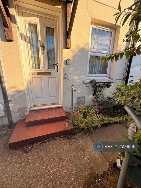 2 bedroom house in Lower Road, Orpington, BR5 (2 bed) (#2594856)