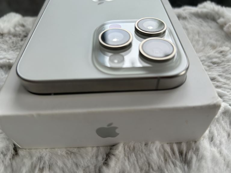 Mint Apple iPhone 15 pro max. 256GB. 