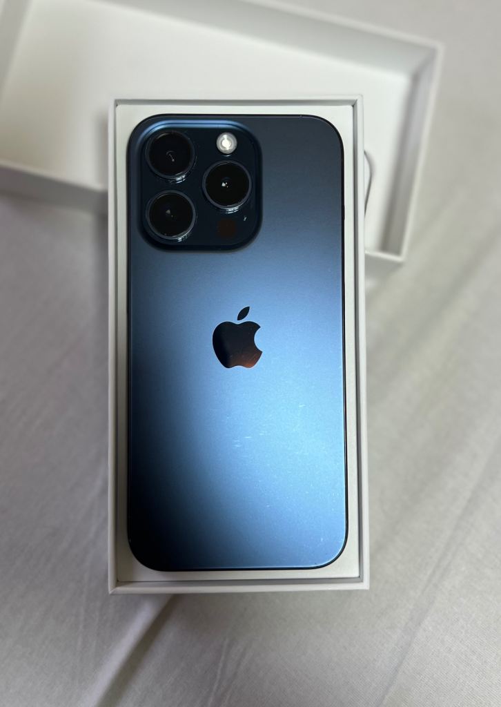 Apple iPhone 15 Pro 128 GB Blue Titanium