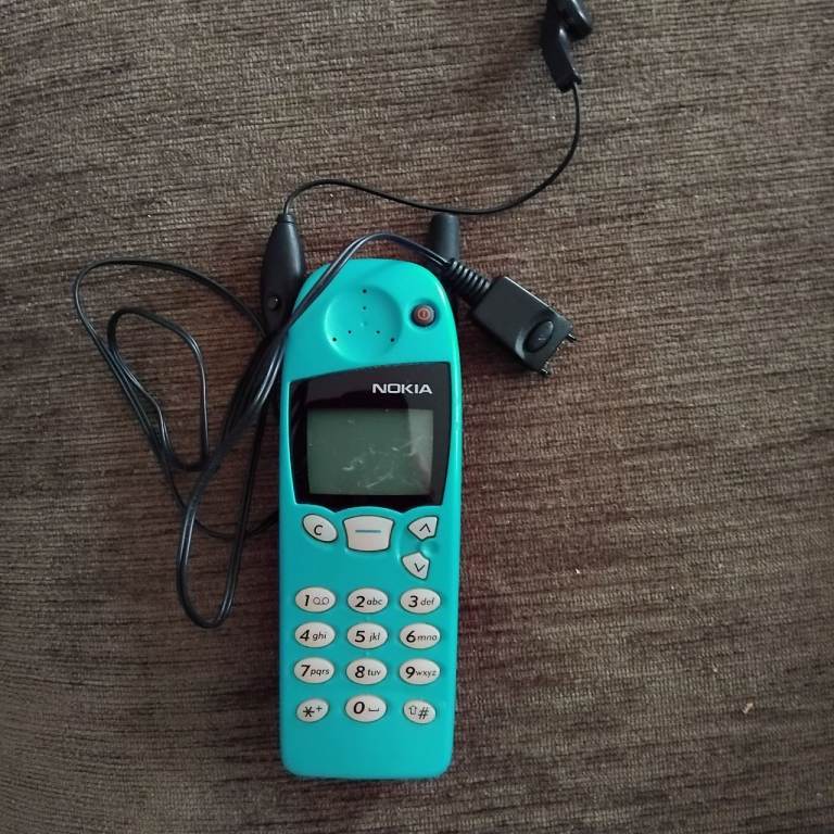 Nokia Classic Mobile Phone - Good Condition, Turquoise
