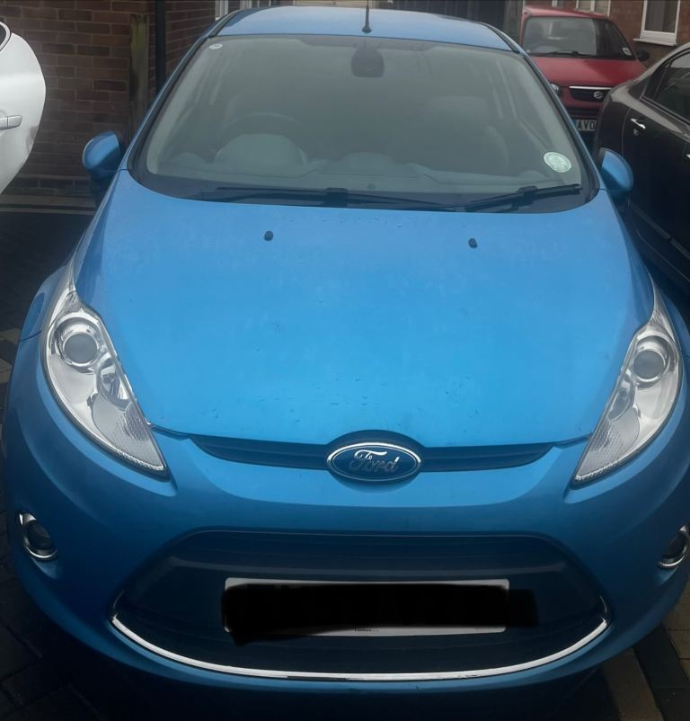 Ford Fiesta Titanium low mileage,low insurance, low tax service history 