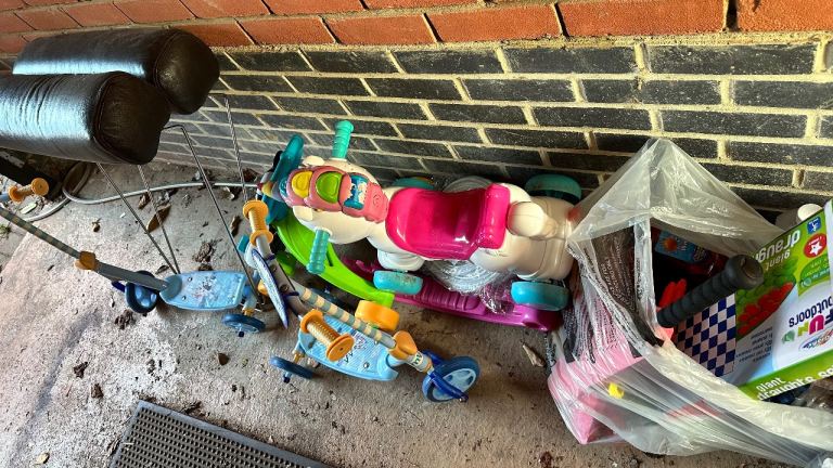 Free toys and stuff