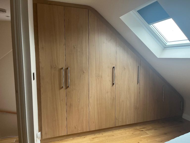 🏡 EXTRA-LARGE DOUBLE ROOM WITH EN-SUITE – SOUTHALL UB1