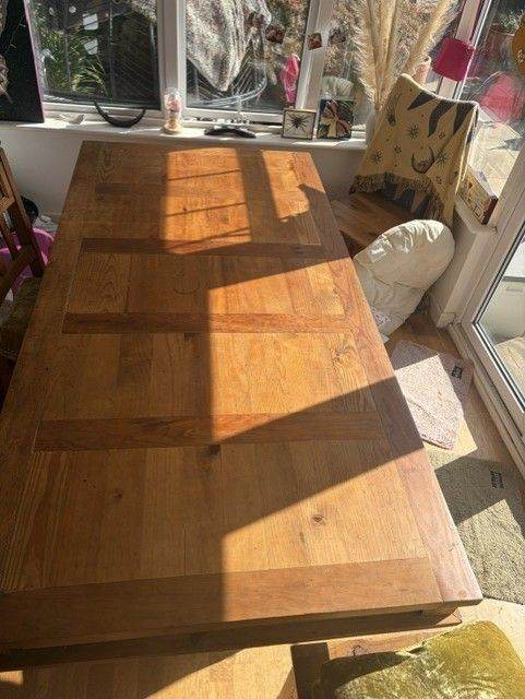 Final Reduction!!!!!!!! Spanish Style Dining Table in Solid Oak, £225. ...