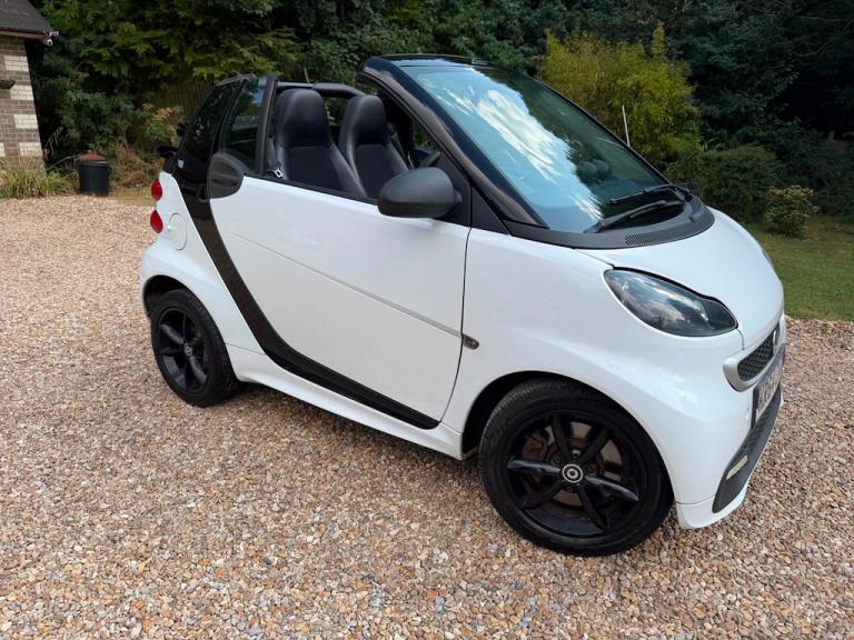 2014 smart fortwo 1.0 Grandstyle Cabriolet 2dr Petrol SoftTouch Euro 5 (84 bhp) Convertible Petro...