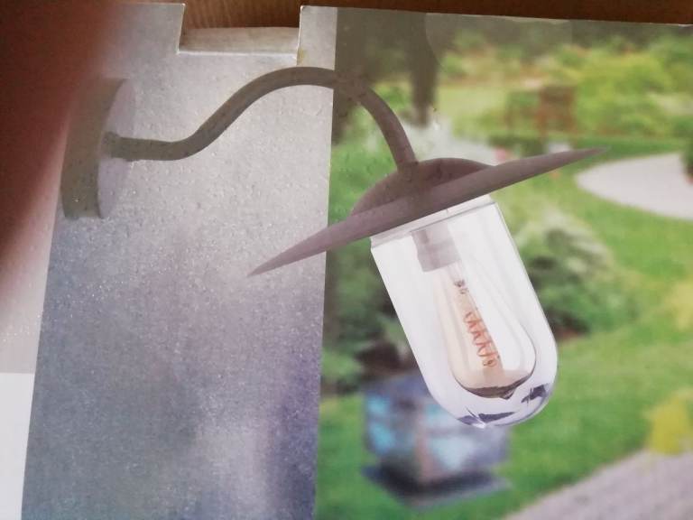 BOXED UNUSED OUTDOOR WALL LIGHT