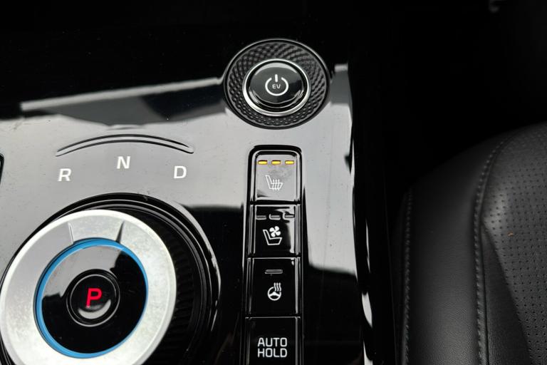  Kia Niro Electric 64.8kwh 4 Suv 5dr Electric Auto 201 Bhp Electric