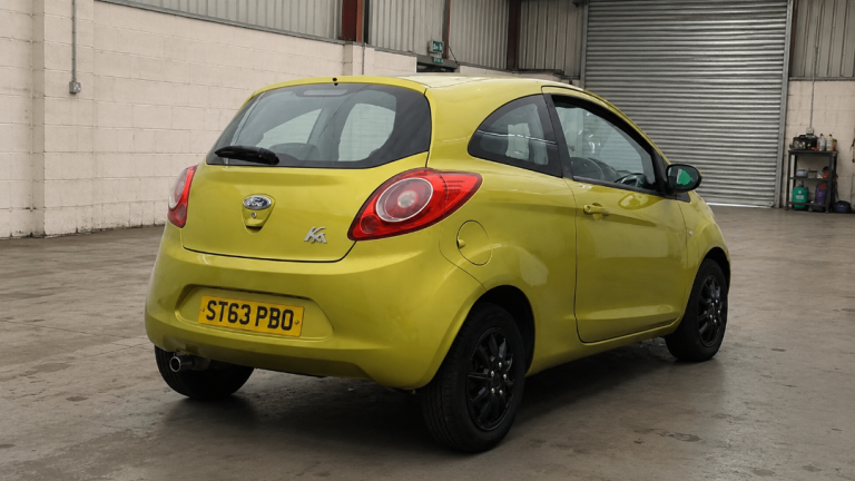 Ford, KA, Hatchback, 2014, Manual, 1242 (cc), 3 doors
