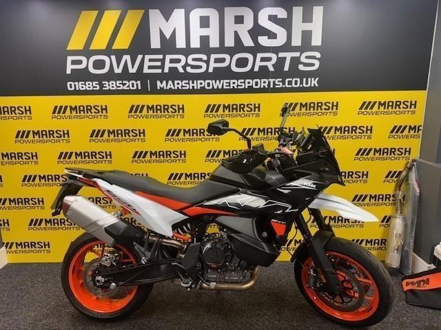 KTM 890 SMT 2024 Model,  ONLY 430 Miles ,  FULL TECH PACK !!