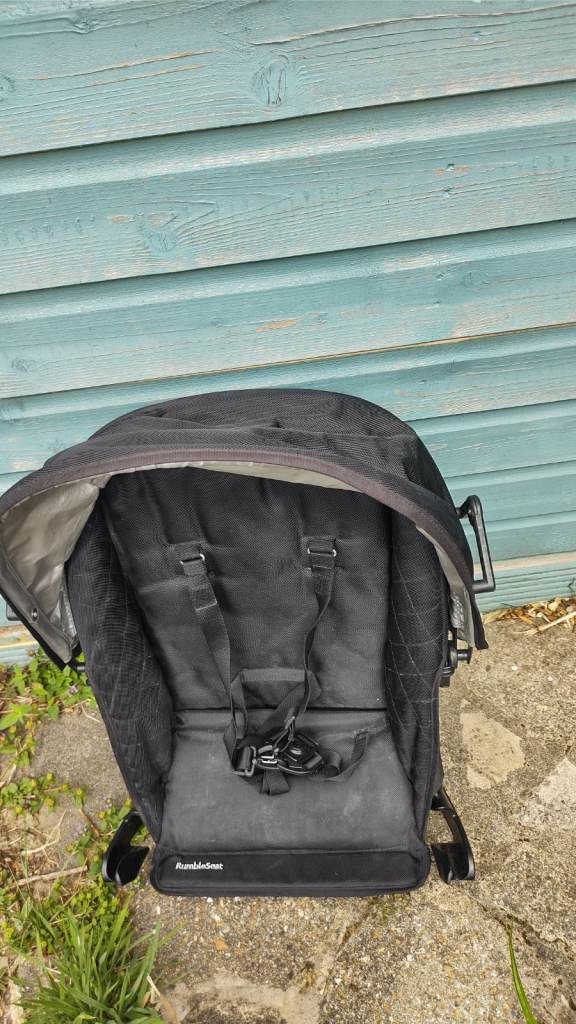 Uppababy Vista rumble toddler seat