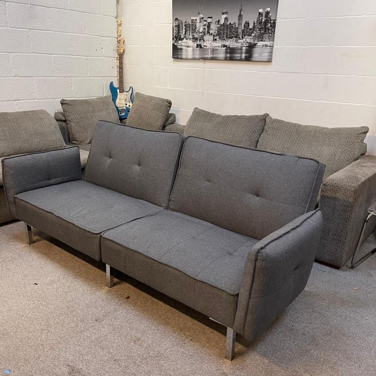 FREE DELIVERY 3 seater recliner Convertible sofa bed, in good condition.