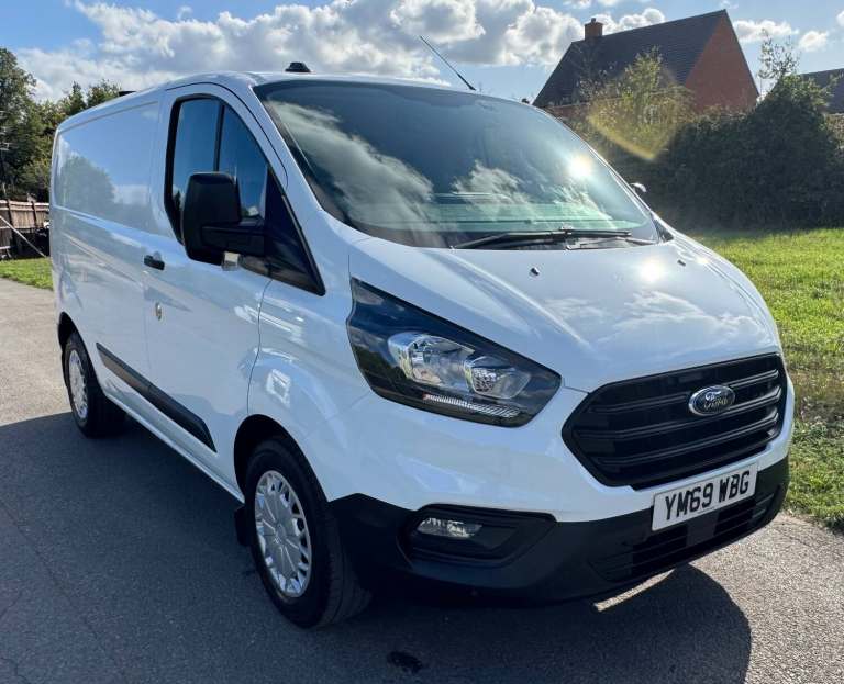 2020 Ford Transit Custom 2.0TDCi Leader 320 SWB White Van - 27,795 Miles