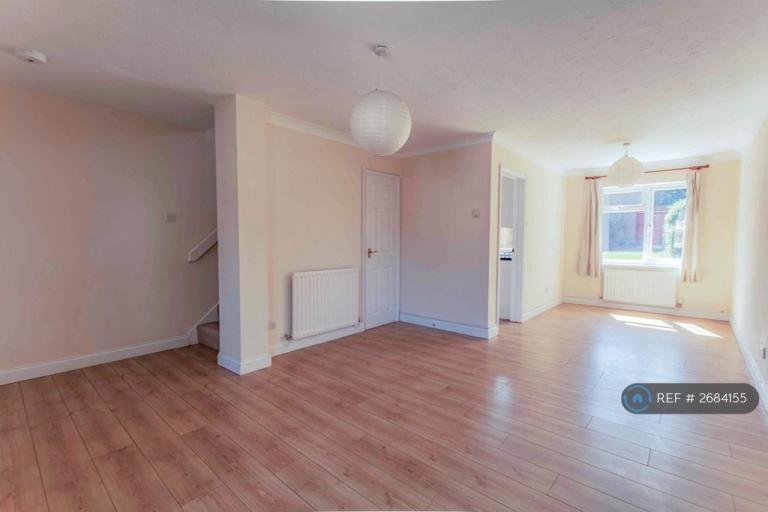 3 bedroom house in Frensham Close, Banbury, OX16 (3 bed) (#2684155)