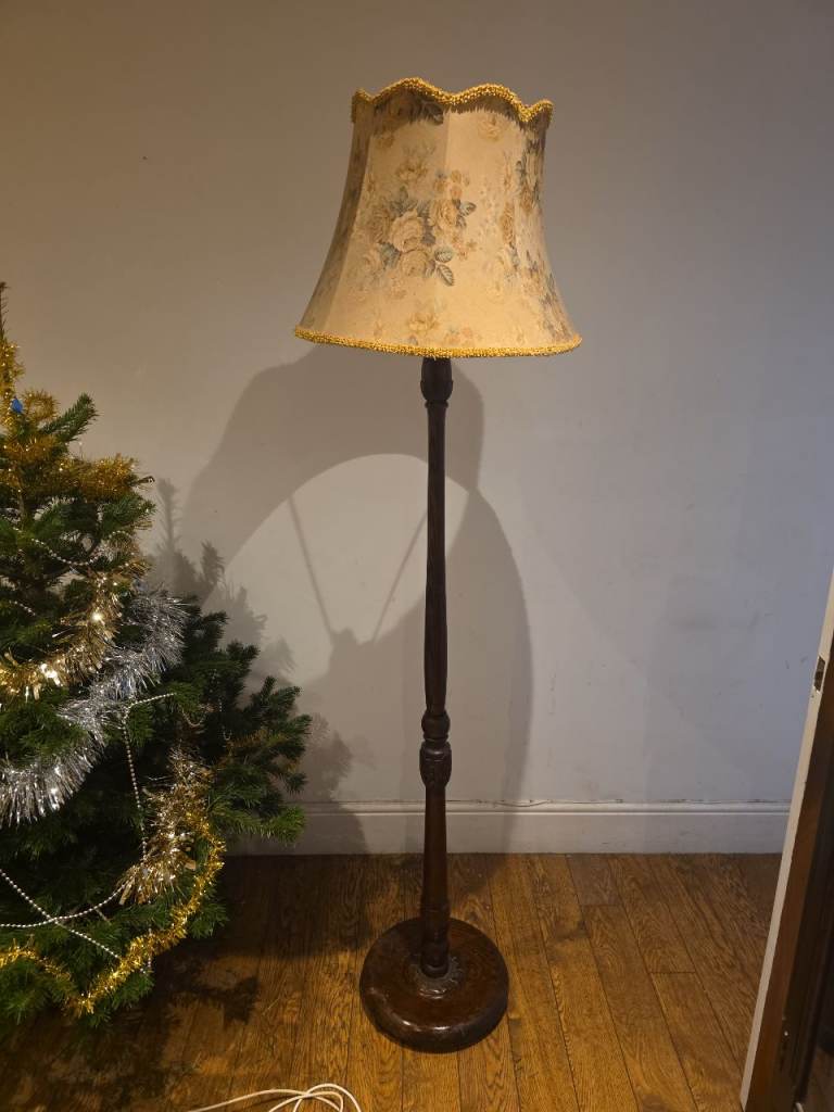Antique Oak Floor Lamp – Family Heirloom Early 1900s – Needs Rewiring