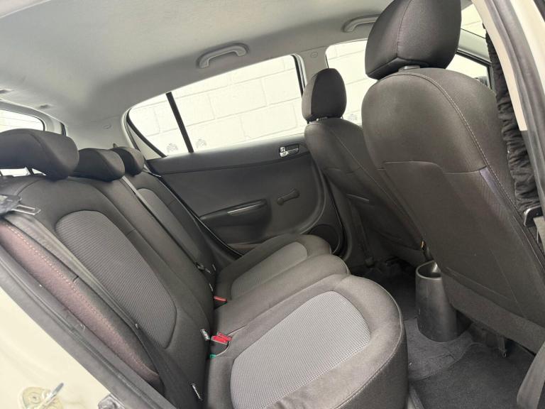 2014 Hyundai i20 1.2 Classic Euro 5 5dr HATCHBACK Petrol Manual