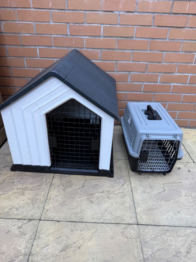 Large pet house and carry case