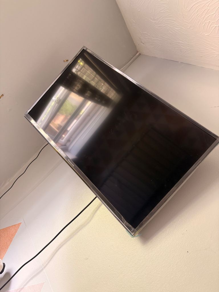 Panasonic Flat Screen TV – Good Condition