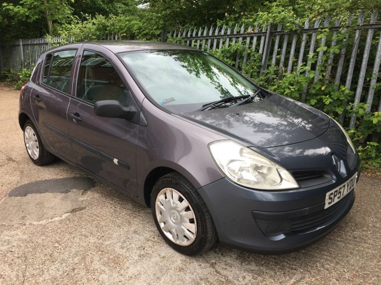RENAULT CLIO 1.2 PETROL 5 DOOR HATCHBACK ULEZ FREE EXPRESSION
