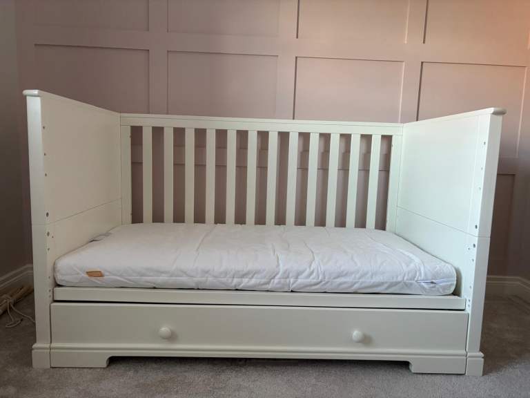 Mamas and Papas Oxford cot
