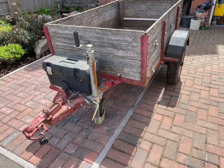 Heavy duty braked trailer, old but solid