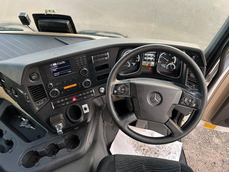 MERCEDES ACTROS 2532 *EURO 6* 26 TONNE CURTAINSIDE 2019 – BV19 JXK