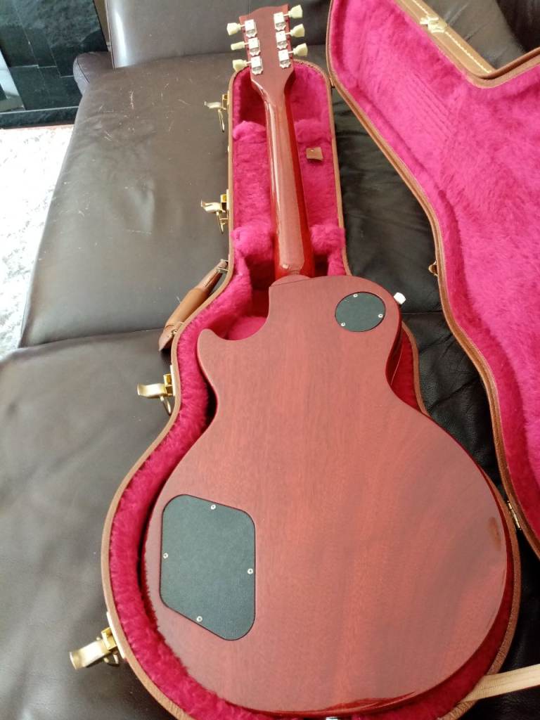 Gibson Les Paul Traditional Iced Tea 2016 plus case.