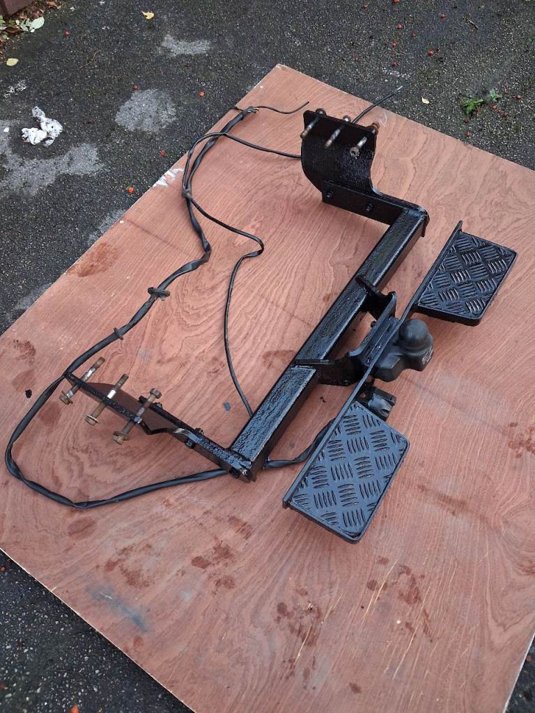 Transit Mk7 Towbar, Step and Electrics