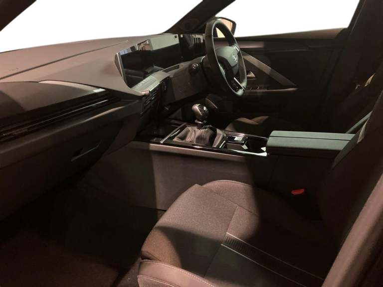 2025 Vauxhall Astra 1.2 Turbo 130 GS 5dr Hatchback Manual