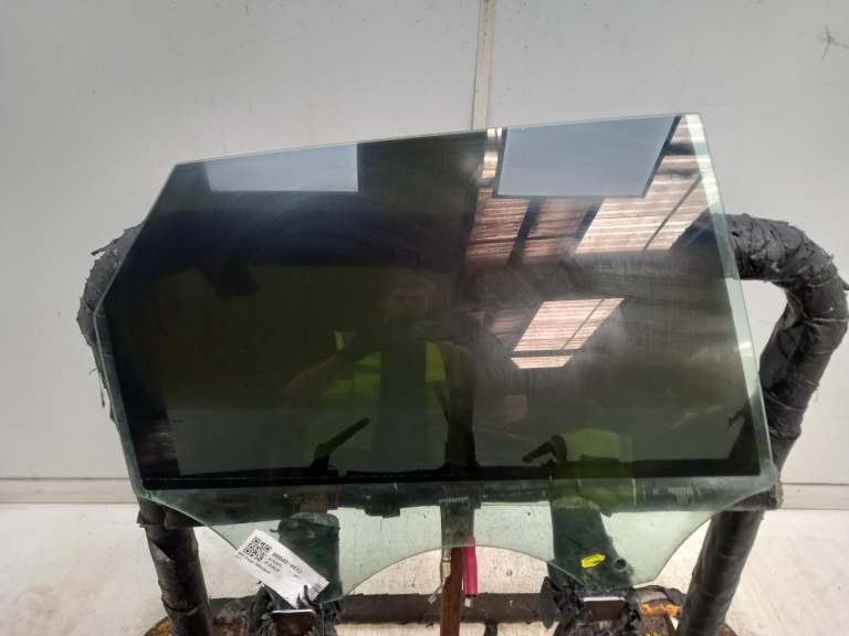 Jaguar F-Pace Window Glass O/S 2015-2024 5 Door Estate Rear Rh