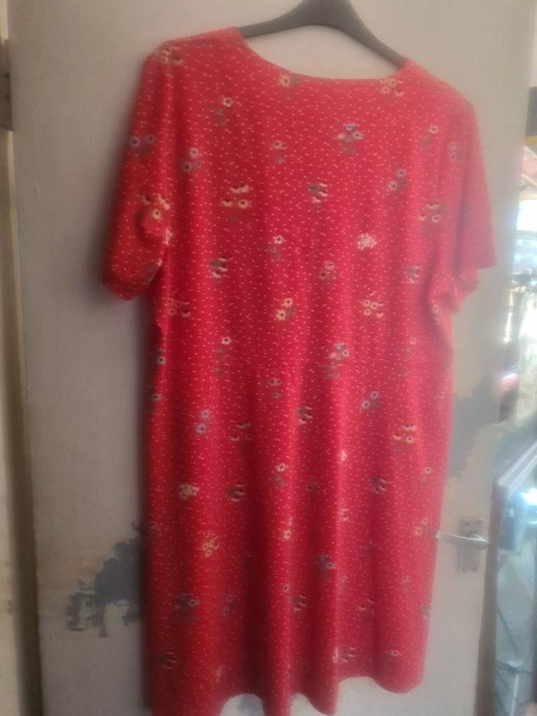 Tu Woman Red Floral Dress – Size 22, New with Tags