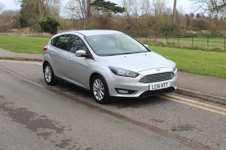 2016 Ford Focus TITANIUM Hatchback Petrol Manual