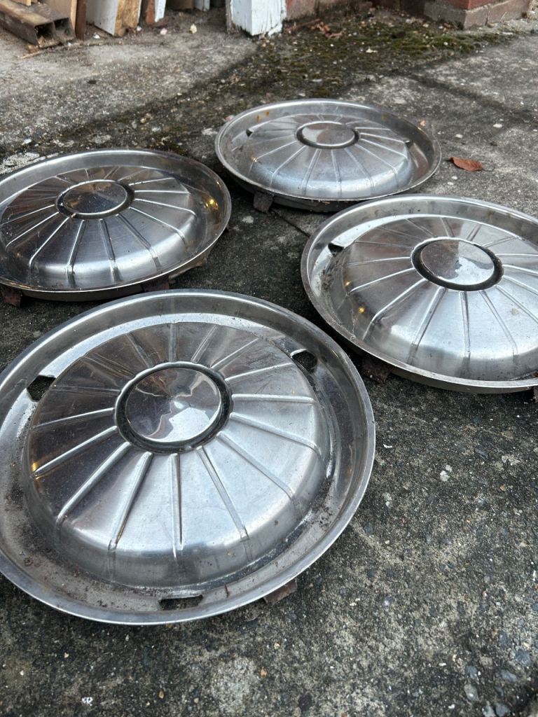 Rover P6 s/s hub caps fit VW camper