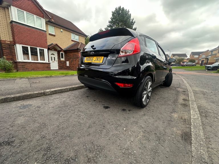 Ford, FIESTA, Hatchback, 2016, Manual, 1241 (cc), 5 doors