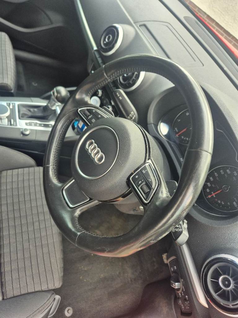 Audi, A3, Hatchback, 2015, Semi-Auto, 1968 (cc), 5 doors
