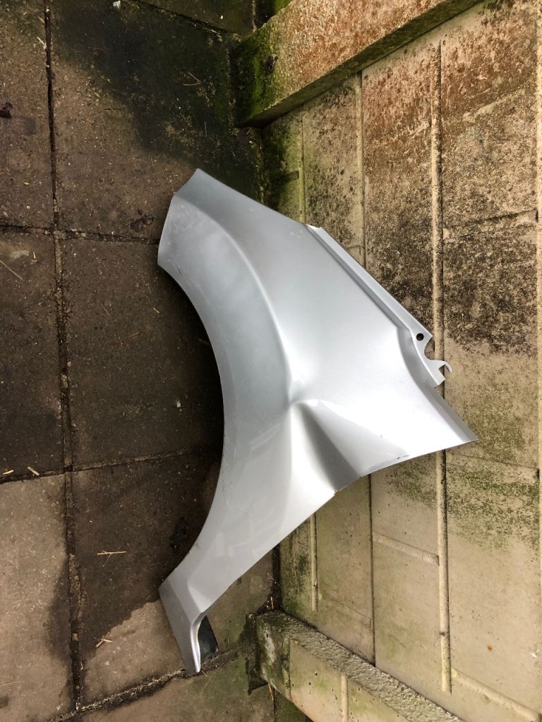 2012 Ford Fiesta MK7 front nearside wing