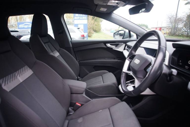 2022 Audi Q4 e-tron 35 Sport SUV 5dr Electric Auto 55kWh (170 ps) ESTATE ELECTRIC Automatic