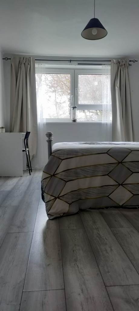 Bright & Spacious Double Room – All Bills Included – Private Road – Luton - £550