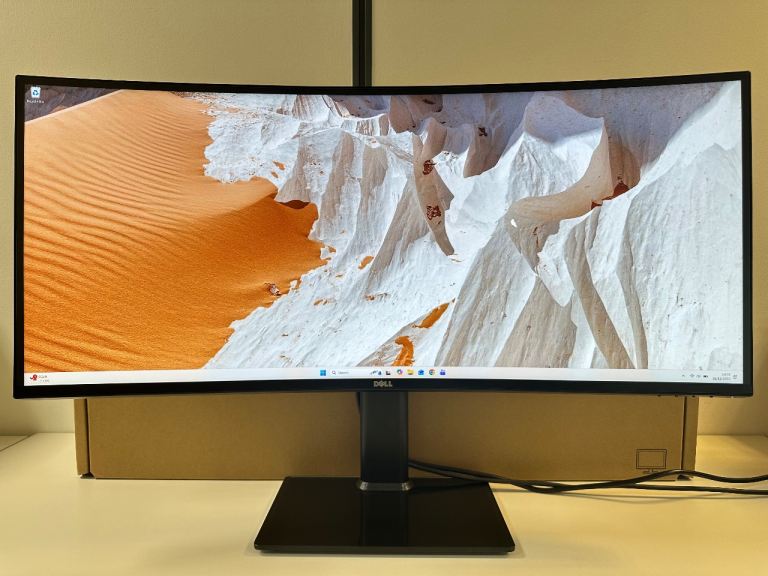 image for 🖥️ Dell U3417W 34” Ultrawide Curved Monitor 🖥️